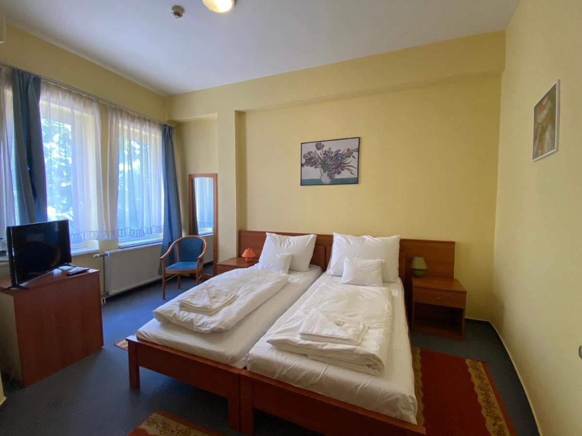 Tisza Alfa Hotel Szeged Luaran gambar